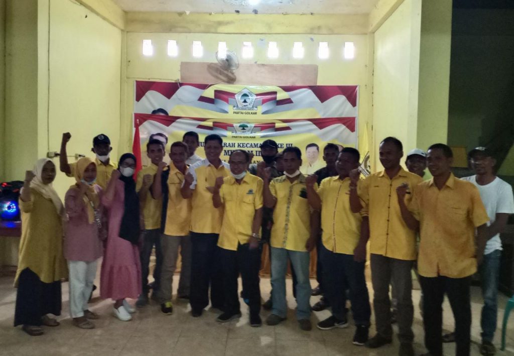 Ketua DPD II Partai Golkar KSB, Kukuhkan Pengurus PK Kecamatan Taliwang Priode 2021 – 2026