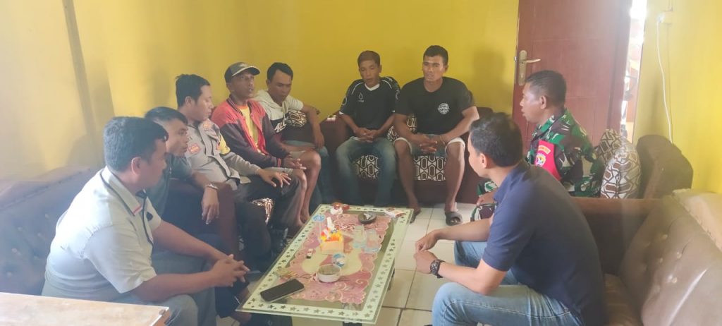 ” Terkait Pesta Miras “, Polres Lakukan Pembinaan Kepada Pemuda Dan Berbagai Pihak Di Desa Kiantar 