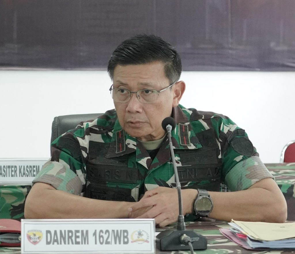 Oknum LSM Sebut ” Tentara Tai ” , Oknum TNI Emosi dan Viral  di Facebook 5 Orang Dikeroyok,  Ini Kata Danrem 162 /WB