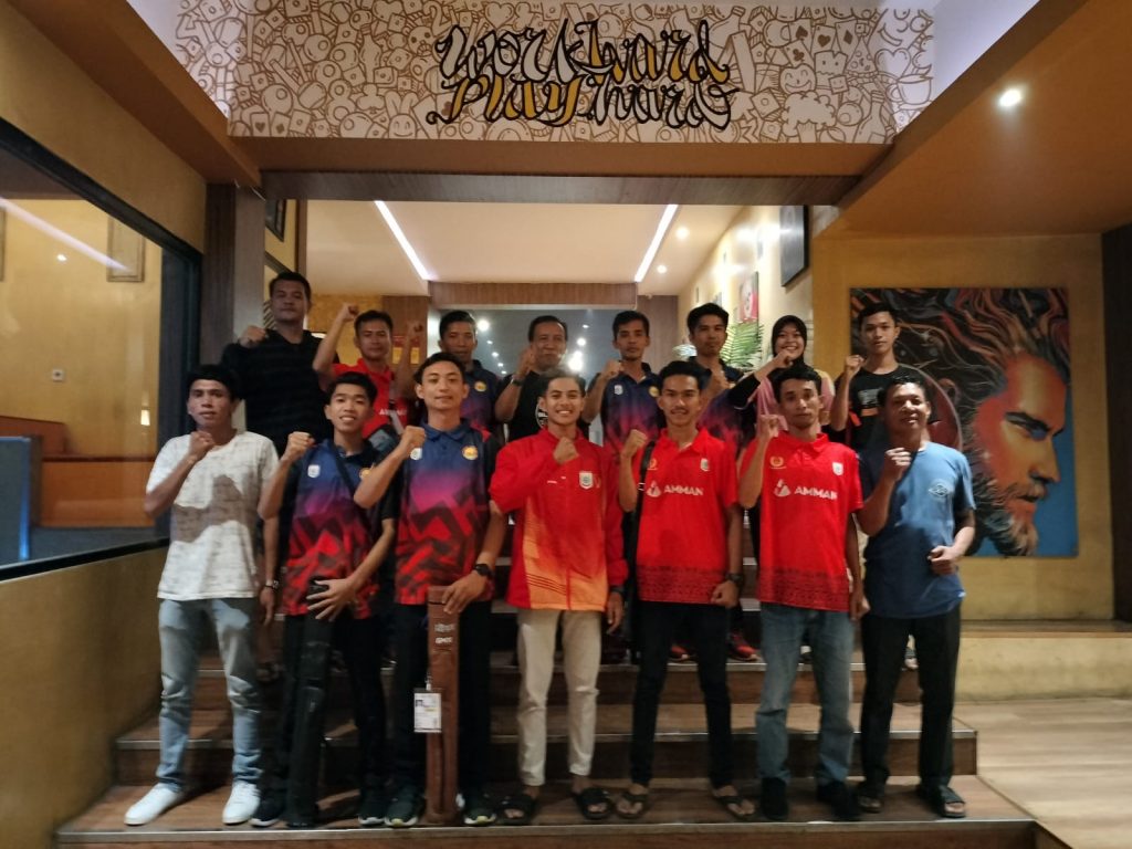 Wabup KSB Tonton Langsung Partai Final Billiard KSB Vs Lobar
