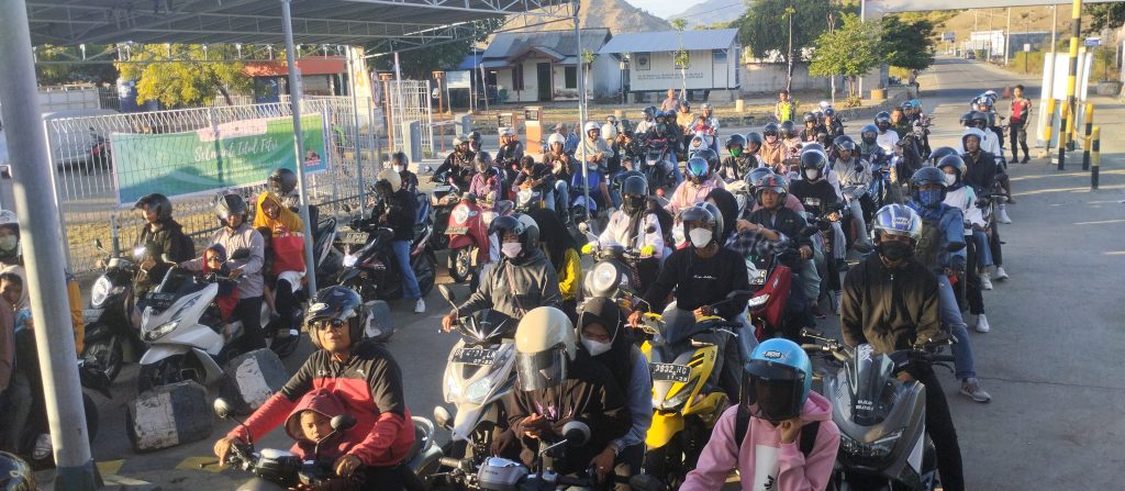 Update Terkini, Sikon Pelabuhan Poto Tano,  Pasca Lebaran Terlihat Normal