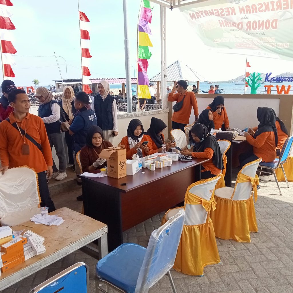 Sambut Hari Nusantara Ke 66, Diskanlut NTB Gandeng RSUD Asy-Syifa KSB , Gelar Cek Kesehatan Gratis dan Donor Darah