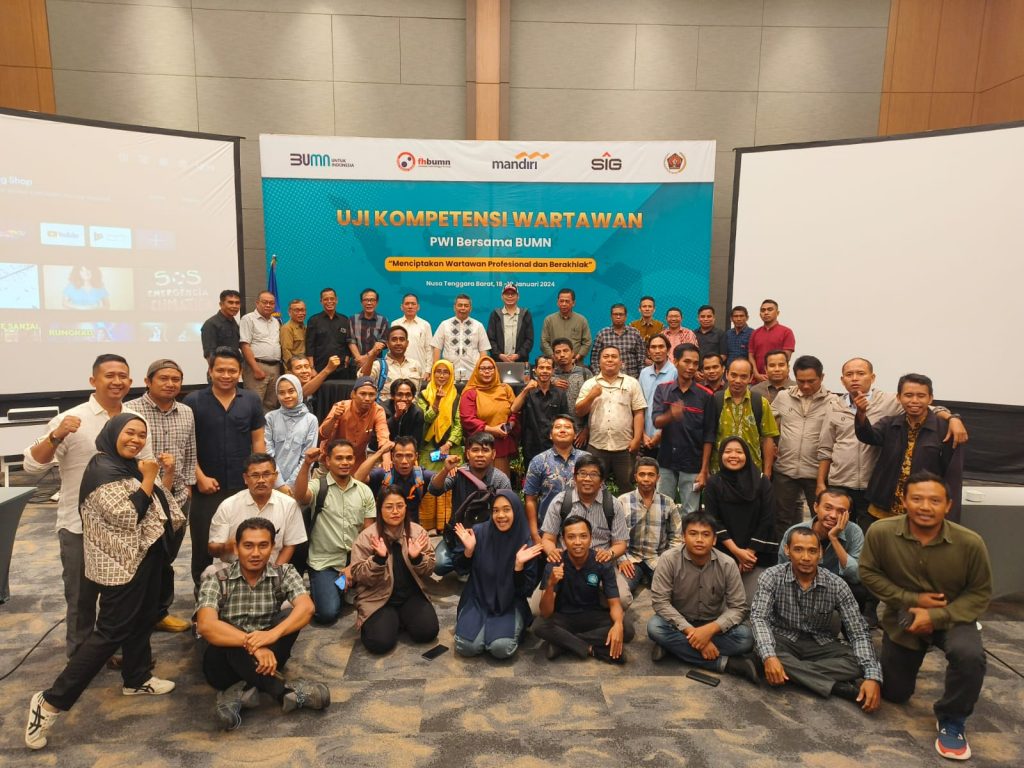 Ainur Rohim Koord UKW Angkatan 15/16 PWI NTB , ” Dengan UKW ada Standar Kompetensi Wartawan “