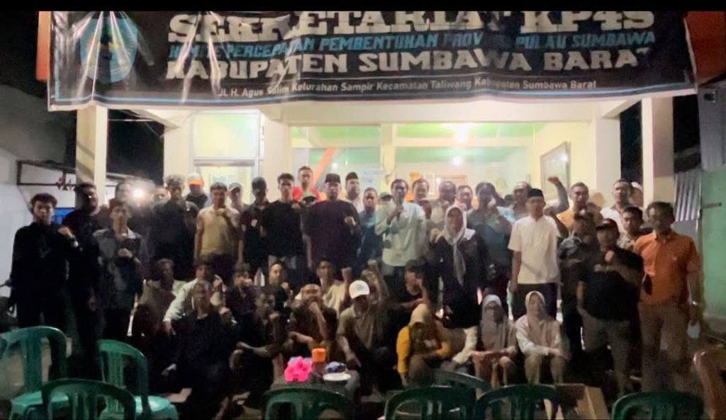 Aliansi Masyarakat Bersatu KSB, Aksi Blokade Poto Tano Mulai 26/ 29 Mei Mendesak Presiden Cabut Moratorium DOB PPS ” 2000 Massa Siap Melumpuhkan Poto Tano “
