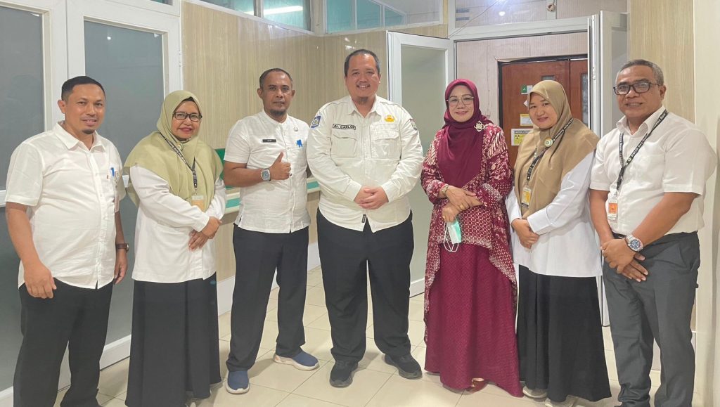 Pastikan Pelayanan Kesehatan Maksimal, Wabup KSB Sidak RSUD Asy – Syifa’, dr Carlof : Program.KSB Maju Kesehatan Memudahkan Pelayanan