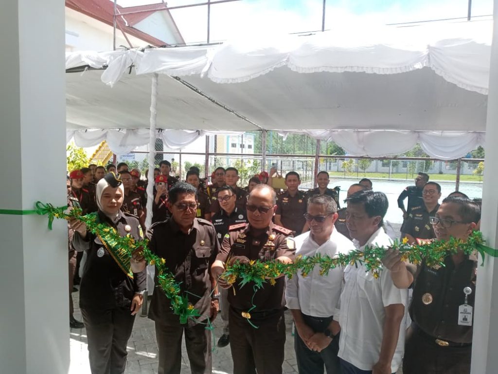 Bupati Hadir Dampingi Kajati NTB Resmikan Mess Adhyaksa Kejaksaan Negeri Sumbawa Barat